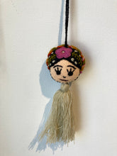 Cargar imagen en el visor de la galería, Mexican Embroidered Ornaments
